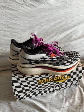 Saucony Endorphin Pro 2 Women's 7 Carbon Plate Racing Shoe NEW IN BOX